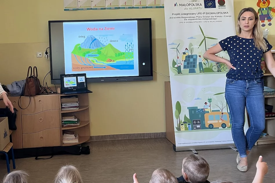 Interaktywne monitory zainstalowano w szkołach - zdjęcie 2