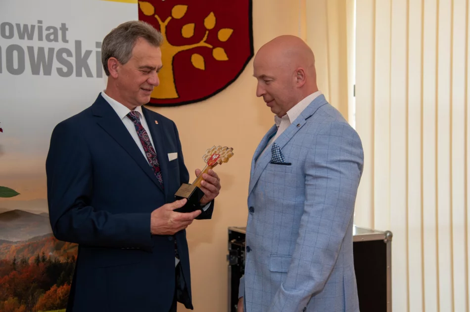 Nagrodzeni za wyniki w sportowej rywalizacji  - zdjęcie 6