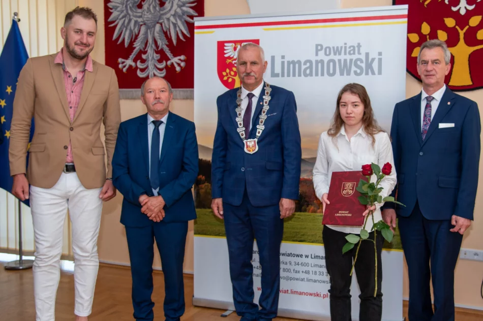 Nagrodzeni za wyniki w sportowej rywalizacji  - zdjęcie 11