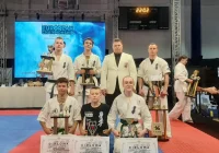 10 medali dla zawodników Limanowskiego Klubu Kyokushin na Mistrzostwach Europy IKO Nakamura w Białymstoku - zdjęcie główne