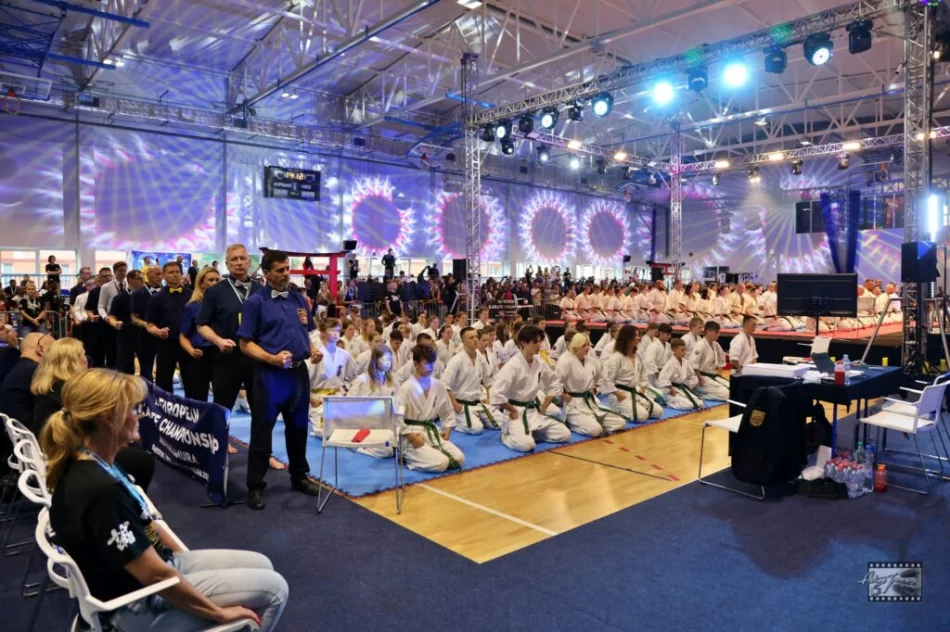 10 medali dla zawodników Limanowskiego Klubu Kyokushin na Mistrzostwach Europy IKO Nakamura w Białymstoku - zdjęcie 11