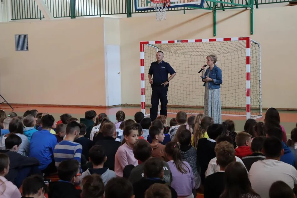 Jakie zagrożenia czyhają na dzieci i młodzież? - zdjęcie 4