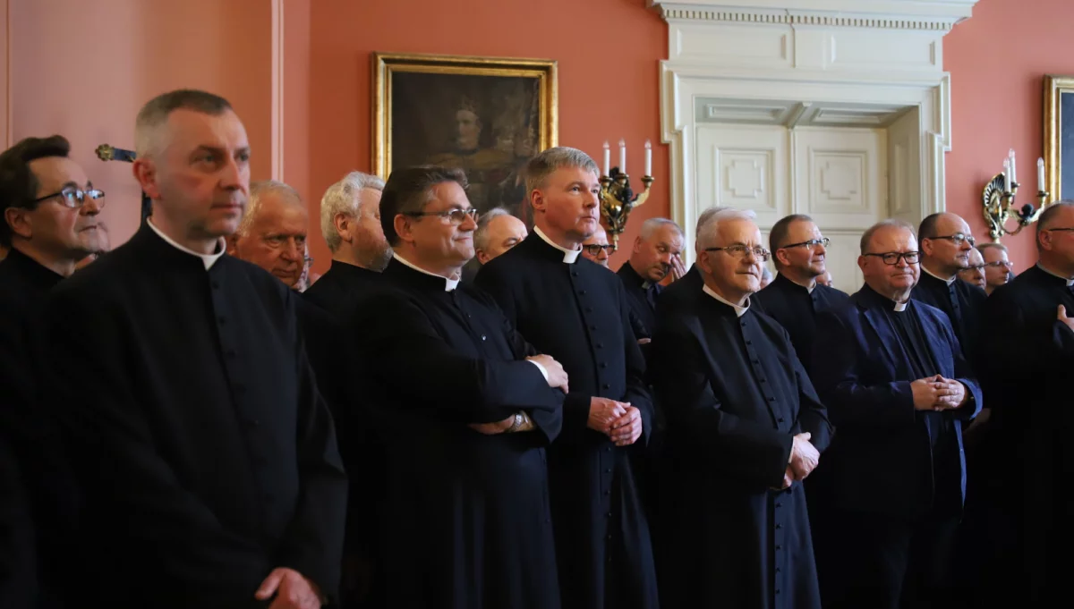 Ogrom zmian wśród księży. Zmiana na Śnieżnicy i w Kasince Małej