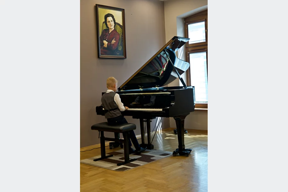 Minister Piotr Gliński w Limanowej - zdjęcie 14