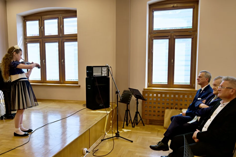 Minister Piotr Gliński w Limanowej - zdjęcie 15