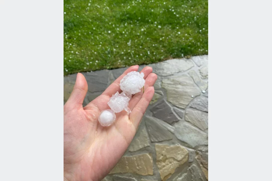 Burze i grad - kule lodu miały średnio ok. 3 cm, lokalnie nawet powyżej 5 cm - zdjęcie 5