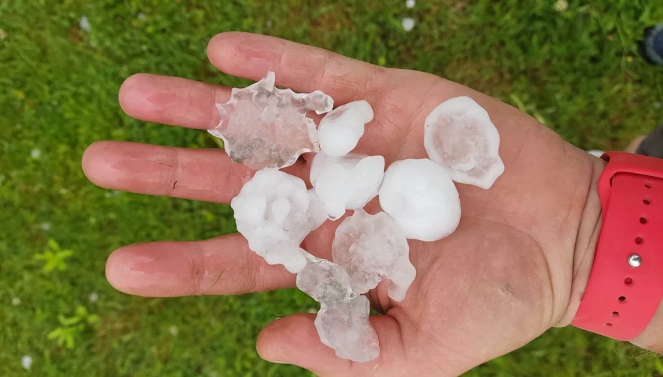 Burze i grad - kule lodu miały średnio ok. 3 cm, lokalnie nawet powyżej 5 cm - zdjęcie 1