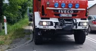 Zderzenie z ciężarówką, kierowcę trzeba było wydobyć z pojazdu - zdjęcie 3