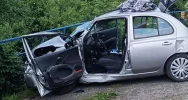 Zderzenie z ciężarówką, kierowcę trzeba było wydobyć z pojazdu - zdjęcie 5