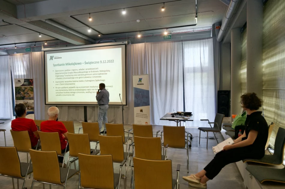 Zaprezentowano koncepcje i... obiekcje do budowy "schroniska" - zdjęcie 3