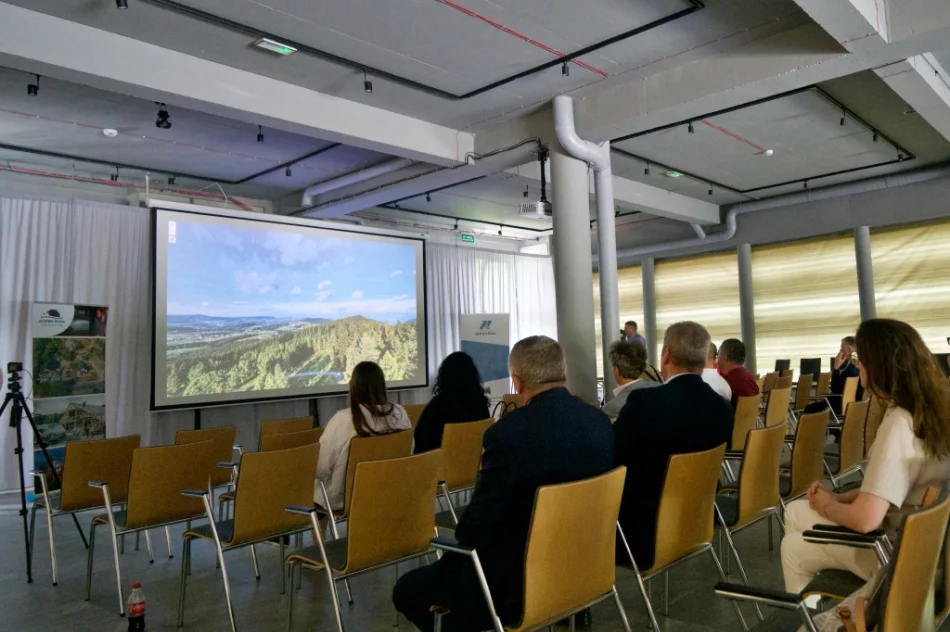 Zaprezentowano koncepcje i... obiekcje do budowy "schroniska" - zdjęcie 8