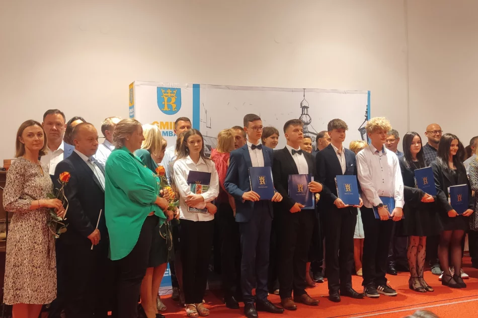 Najlepsi uczniowie nagrodzeni - zdjęcie 16