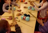 W LDK najmłodsi tworzyli własnoręcznie kukiełki. - zdjęcie główne