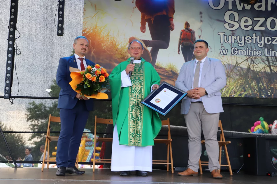 Sezon turystyczny 2023 oficjalnie otwarty na górze Paproć - zdjęcie 2