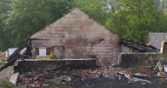 Budynek spłonął. Ruszyła zbiórka - zdjęcie 3