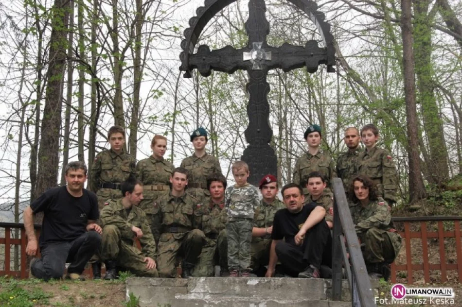 Strzelcy uporządkowali cmentarz - zdjęcie 4