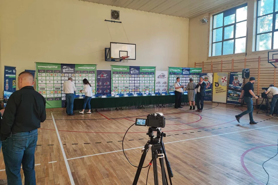 Tomasz Adamek już w Limanowej: "Ten sport jest dla facetów twardych, którzy się nie boją" - zdjęcie 17