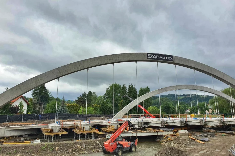 Znikają szalunki, pojawiły się "wieszaki" - zdjęcie 9