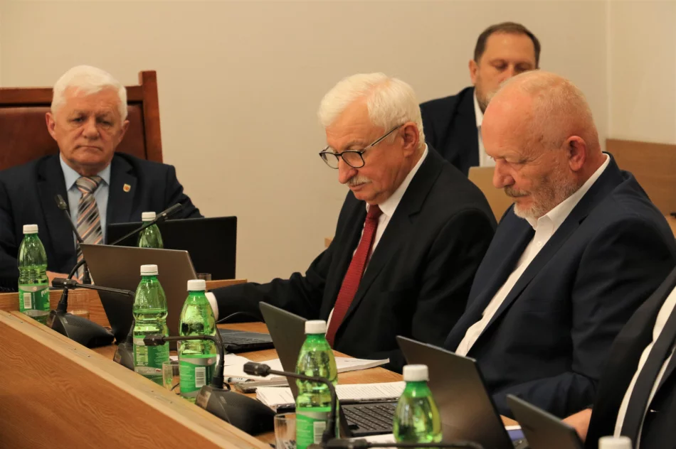 Odbyła się absolutoryjna sesja Rady Miasta - zdjęcie 3