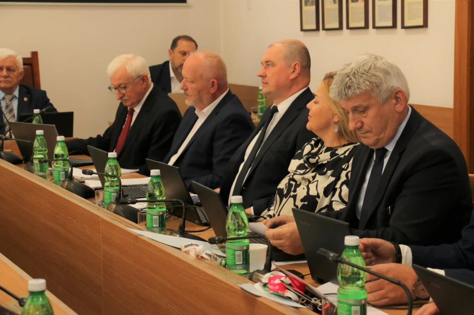 Odbyła się absolutoryjna sesja Rady Miasta - zdjęcie 9