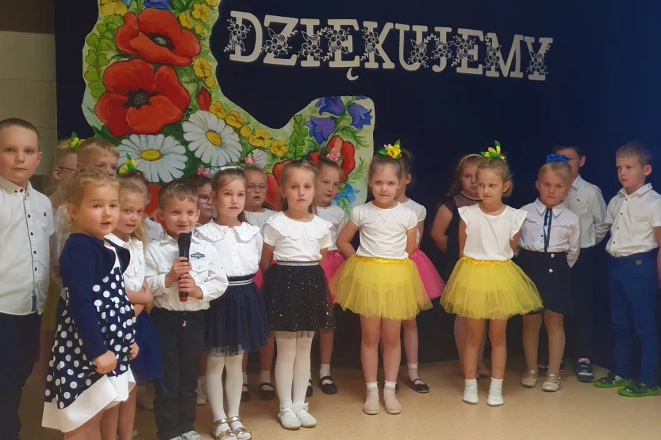 Wieloletni dyrektorzy dwóch placówek oświatowych odeszli na emeryturę - zdjęcie 3