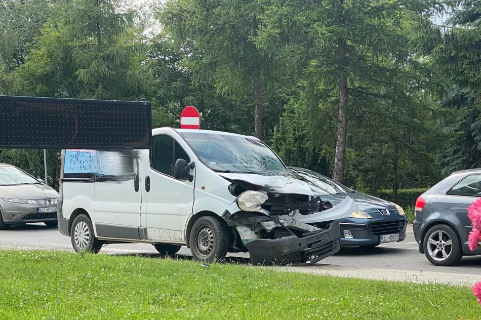 Zderzenie trzech pojazdów. Sprawca pod wpływem alkoholu - zdjęcie 8
