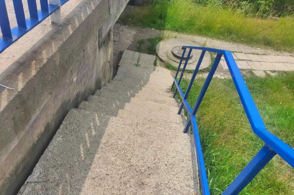 Obskurne miejsce libacji w centrum miasta - zdjęcie 6