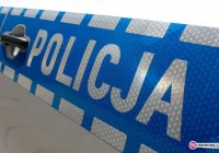 Dwaj mężczyźni potrąceni pod sklepem - zdjęcie główne