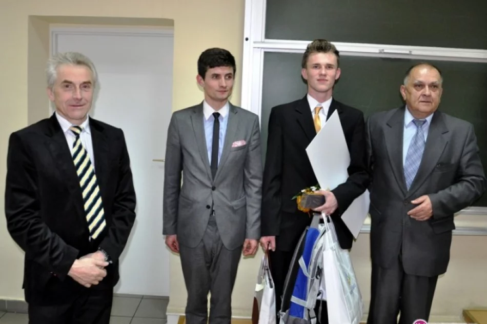 Bogdan Marek zwycięzcą VI Konkursu Wiedzy Ekonomicznej - zdjęcie 2