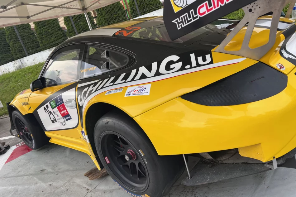 Christian Merli zwycięża w Limanowej ze średnią 175 km/h. Zapis transmisji - zdjęcie 2