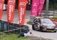 Stanowisko AMK w sprawie kontrowersyjnej interwencji ochrony i głupoty kibica - zdjęcie główne