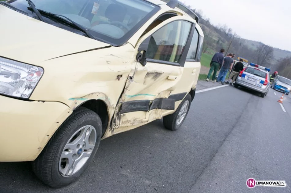 Potrącenie przy policji, kolizja z tirem - zdjęcie 2