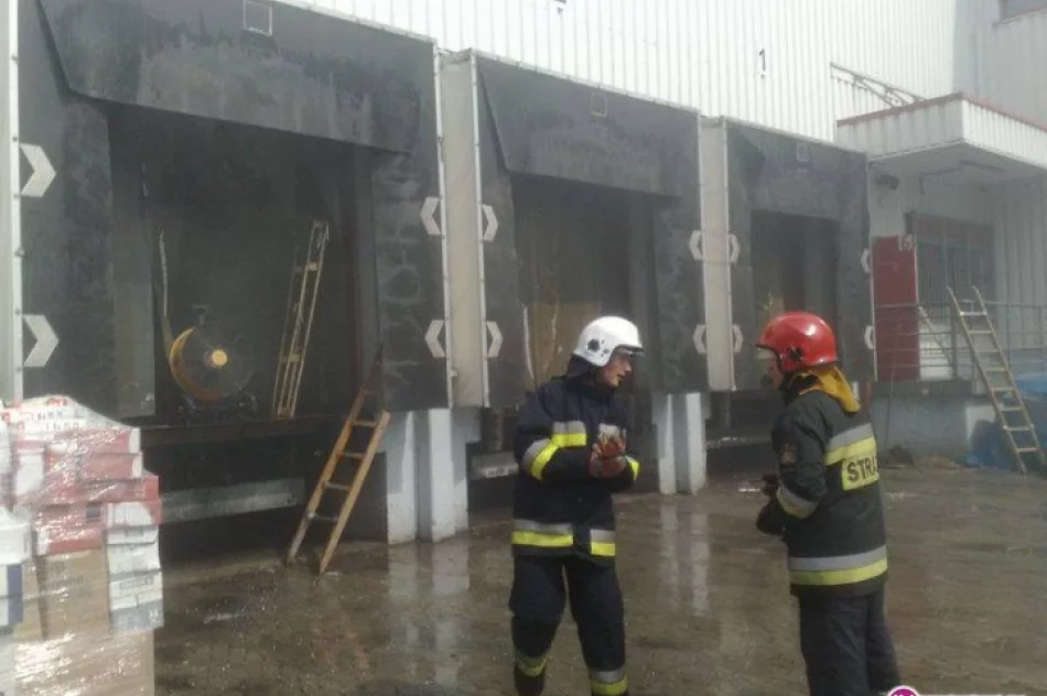 Pożar w budynku hipermarketu Real - zdjęcie 3