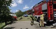 ​Pożar domu. Starsza kobieta trafiła do szpitala - zdjęcie 3