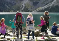 Jak w wakacje zadbać o relacje z dziećmi? Zobacz nasz poradnik - zdjęcie główne