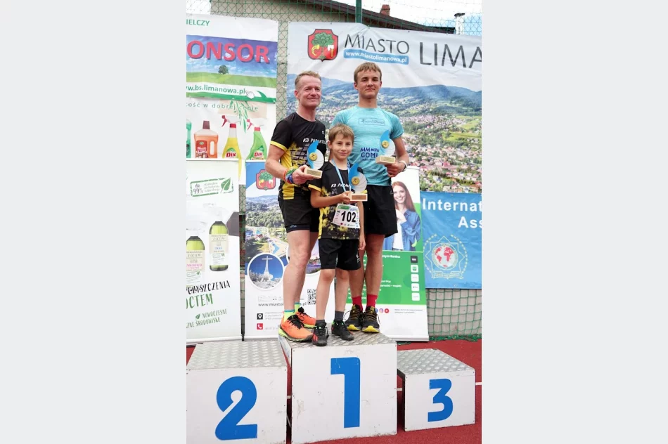 217 uczestników XII edycji biegu „Limanowa Forrest” - zdjęcie 10