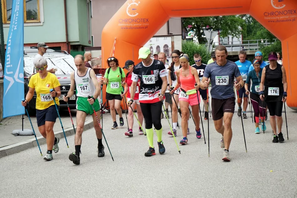 217 uczestników XII edycji biegu „Limanowa Forrest” - zdjęcie 13