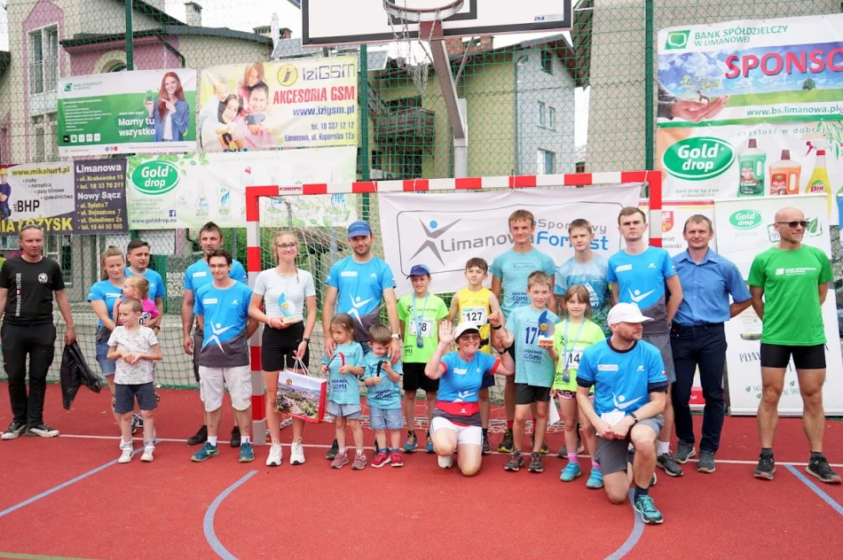 217 uczestników XII edycji biegu „Limanowa Forrest” - zdjęcie 15