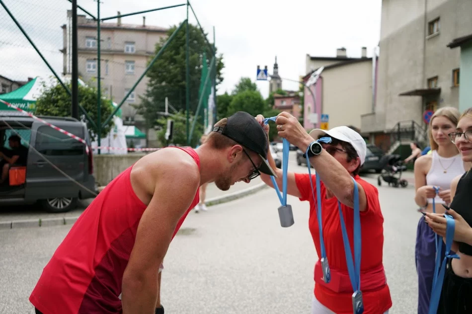 217 uczestników XII edycji biegu „Limanowa Forrest” - zdjęcie 18