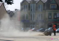 Fotointerwencja: zakurzone miasto - zdjęcie główne