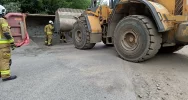 Mandat dla kierowcy i zabrany dowód: ciężarówka się stoczyła - zdjęcie 4