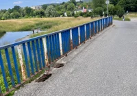 Dziury na wylot w moście - zdjęcie główne