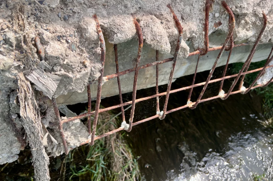 Dziury na wylot w moście - zdjęcie 9