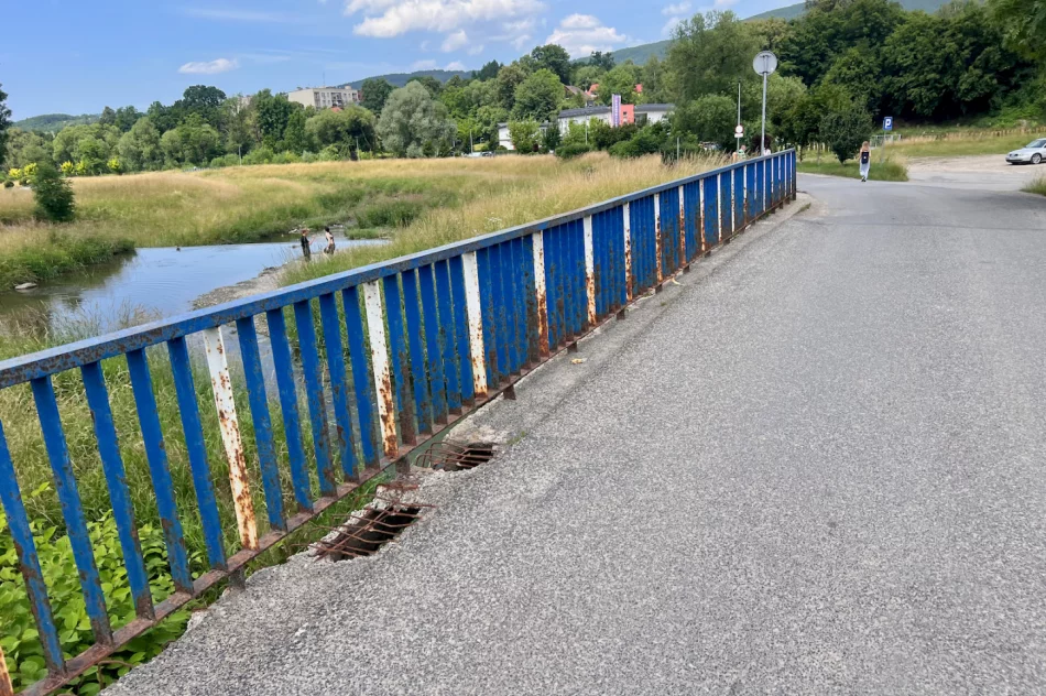 Dziury na wylot w moście - zdjęcie 10