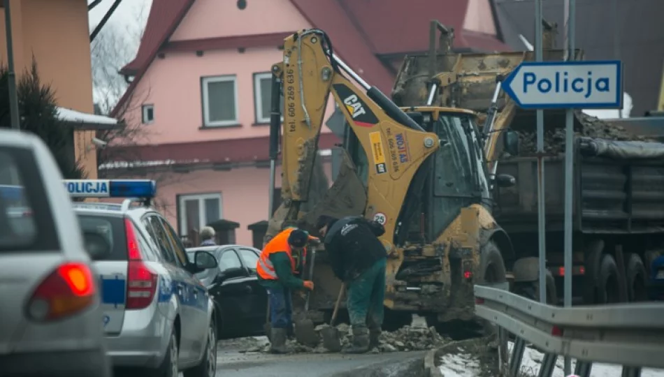 Kamienie spadły z ciężarówki - zdjęcie 1