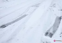 Zima nie odpuszcza. Ślisko na drogach - zdjęcie główne
