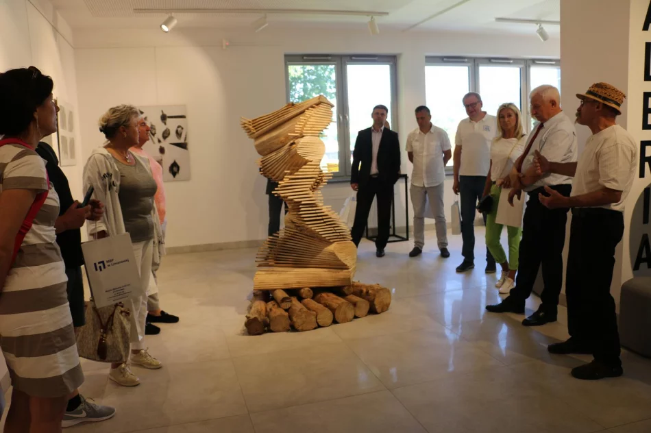 Miasto Limanowa odwiedziły delegacje z miast partnerskich - zdjęcie 17