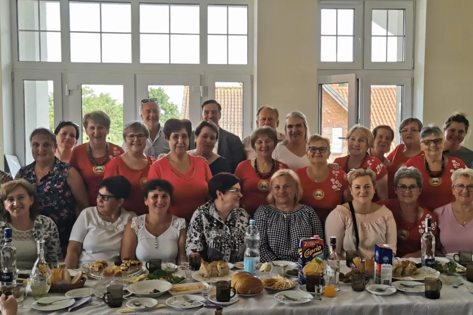 KGW Rupniów Centrum na festiwalu "U noju na Warniji" w Gietrzwałdzie - zdjęcie 2