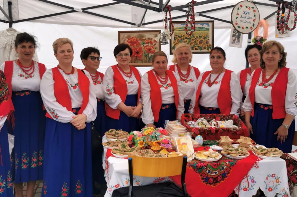 KGW Rupniów Centrum na festiwalu "U noju na Warniji" w Gietrzwałdzie - zdjęcie 8