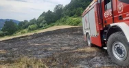 Pożar traw: poparzona osoba trafiła do szpitala - zdjęcie 3